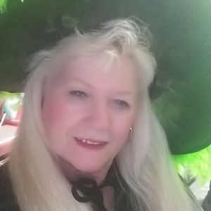 Meet your Posher, Joyce